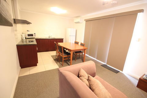 Port Vincent Motel & Apartments - Accommodation ACT 4