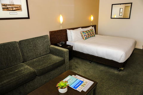 Port Lincoln Hotel - Accommodation ACT 6