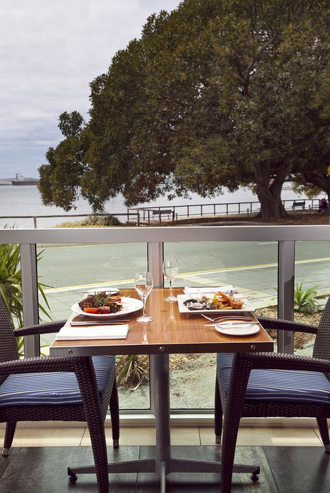 Port Lincoln Hotel - Accommodation ACT 42