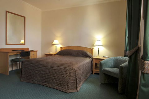 Loxton Community Hotel Motel - Accommodation ACT 28