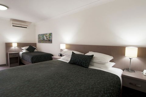Loxton Community Hotel Motel - Accommodation ACT 11