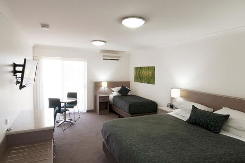 Loxton Community Hotel Motel - Accommodation ACT 12