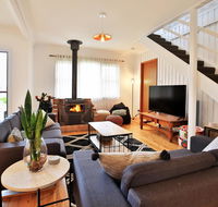 Hudson Bay  Basin View-Pet Friendly-15 Mins to Hyams Beach - Accommodation ACT