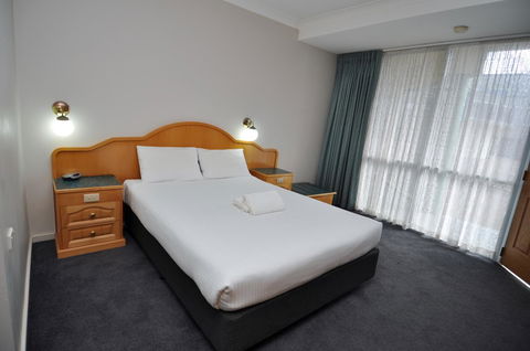 Hilton Beachfront Motel - Accommodation ACT 24