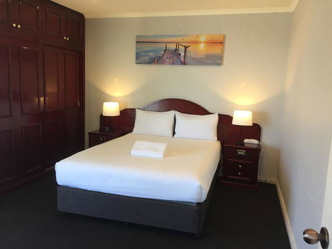 Hilton Beachfront Motel - Accommodation ACT 8