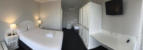 Hilton Beachfront Motel - Accommodation ACT 39