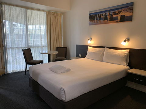 Hilton Beachfront Motel - Accommodation ACT 1