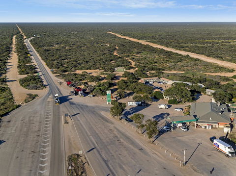 Border Village Roadhouse - Accommodation ACT 19