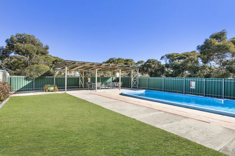 Border Village Roadhouse - Accommodation ACT 31