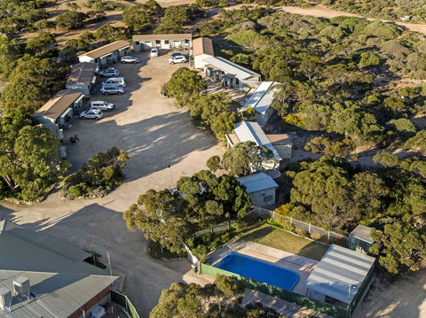 Border Village Roadhouse - Accommodation ACT 15