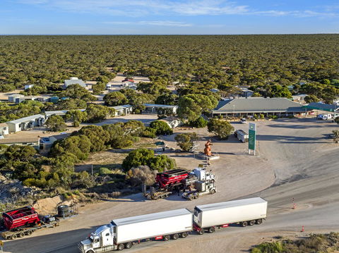 Border Village Roadhouse - Accommodation ACT 0