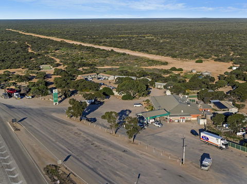 Border Village Roadhouse - Accommodation ACT 20