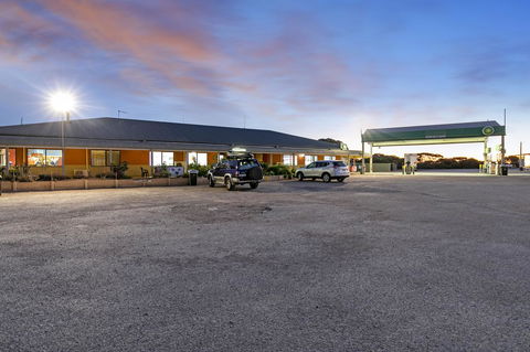 Border Village Roadhouse - Accommodation ACT 2