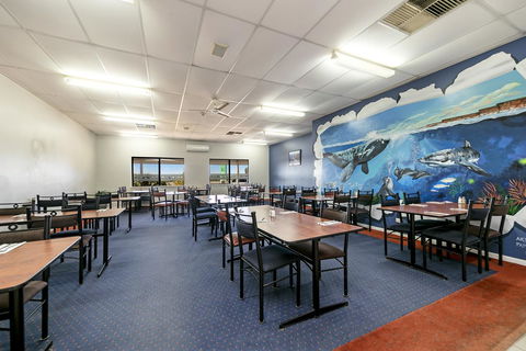 Border Village Roadhouse - Accommodation ACT 7