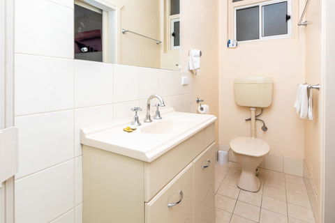Blue Seas Motel - Accommodation ACT 13