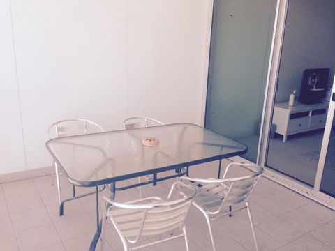 Breakwater Apartment - Accommodation ACT 13