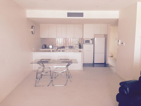 Breakwater Apartment - Accommodation ACT 10