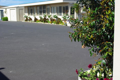Lakeview Motel And Apartments - Accommodation ACT 27