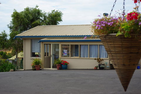 Lakeview Motel And Apartments - Accommodation ACT 35