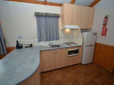 Echo Holiday Parks - Waikerie - Accommodation ACT 33