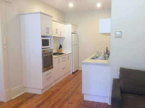 Parkview Apartment - Grandview House & Apartments - Accommodation ACT 4