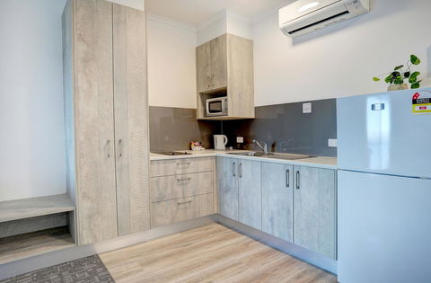 Limani Motel - Accommodation ACT 20