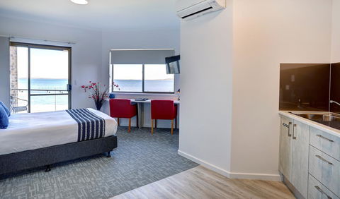 Limani Motel - Accommodation ACT 34