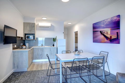 Limani Motel - Accommodation ACT 10