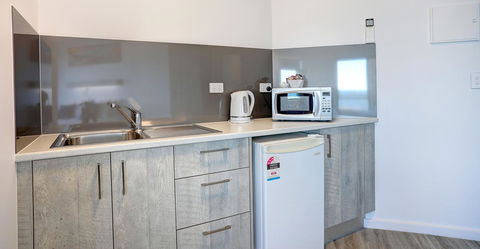 Limani Motel - Accommodation ACT 29