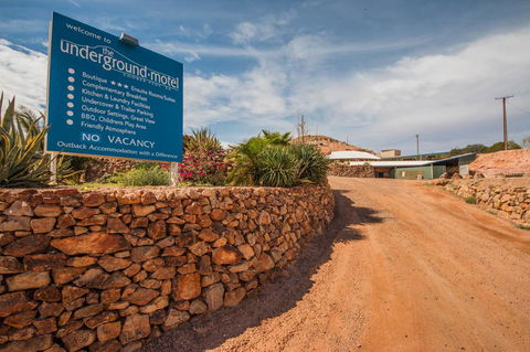 The Underground Motel - Accommodation ACT 24