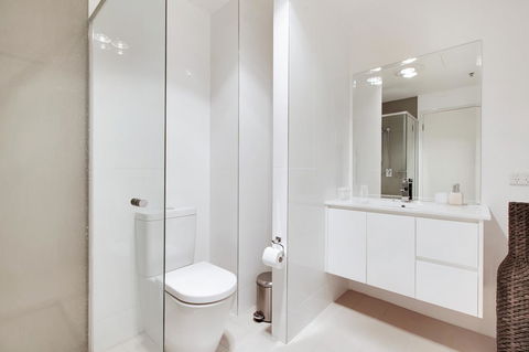 Light And Spacious, Stunning Views Of Adelaide - Accommodation ACT 9