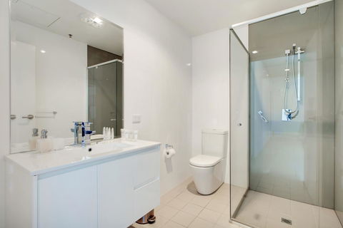 Light And Spacious, Stunning Views Of Adelaide - Accommodation ACT 8
