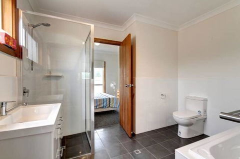 SeaWatch-Sea Views - Accommodation ACT 8