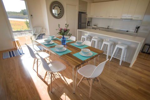 Villa Serra - Accommodation ACT 2