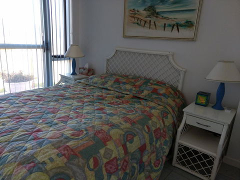 Seafront Shack - Accommodation ACT 5