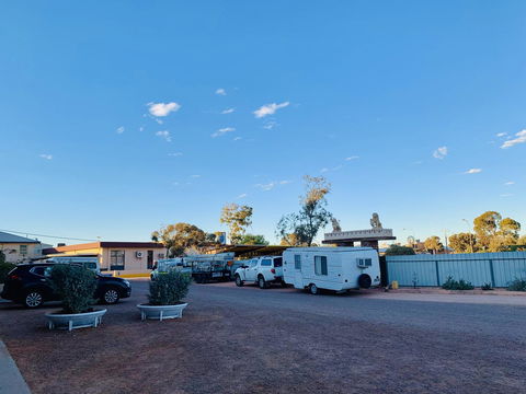 Opal Inn Hotel, Motel, Caravan Park - Accommodation ACT 40