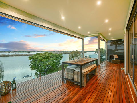 Muse On The Murray - Accommodation ACT 16