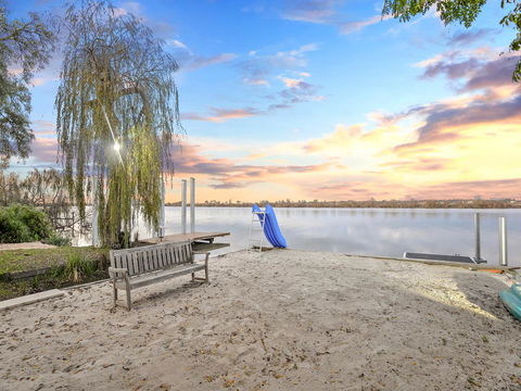 Muse On The Murray - Accommodation ACT 5