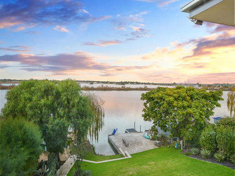 Muse On The Murray - Accommodation ACT 18