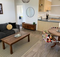 Sunshine Four - Accommodation ACT