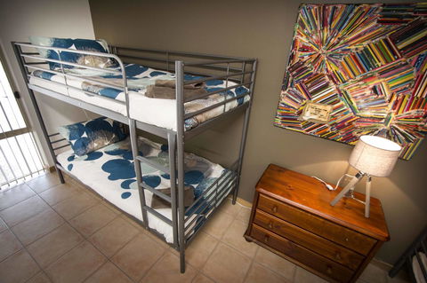 Limestone Ridge - Accommodation ACT 13