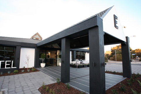Ellen Hotel - Accommodation ACT 23