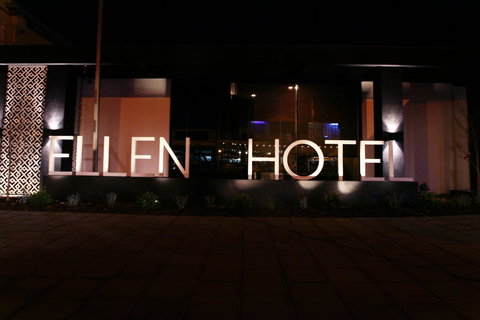 Ellen Hotel - Accommodation ACT 24