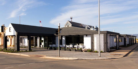 Ellen Hotel - Accommodation ACT 9