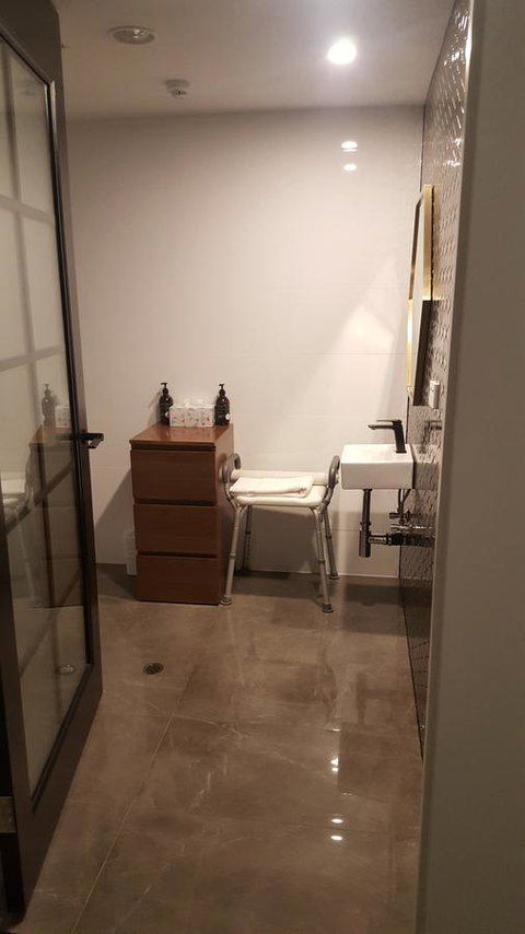 Ellen Hotel - Accommodation ACT 2