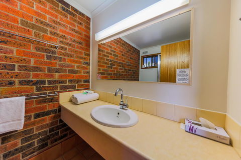 Country Roads Motor Inn Naracoorte - Accommodation ACT 33