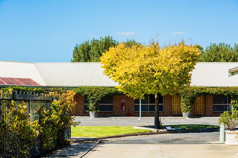 Country Roads Motor Inn Naracoorte - Accommodation ACT 6