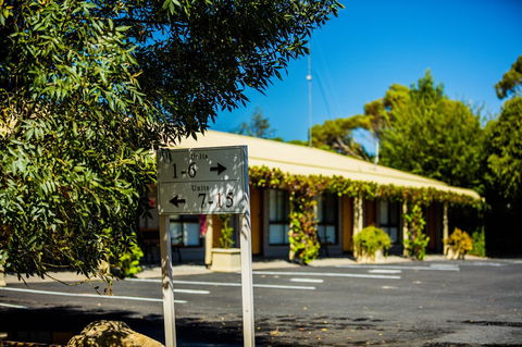 Country Roads Motor Inn Naracoorte - Accommodation ACT 20