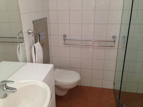 Berri Hotel - Accommodation ACT 23