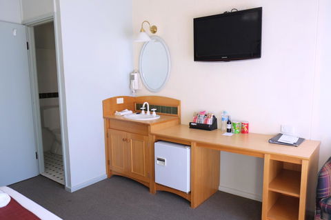 Berri Hotel - Accommodation ACT 28